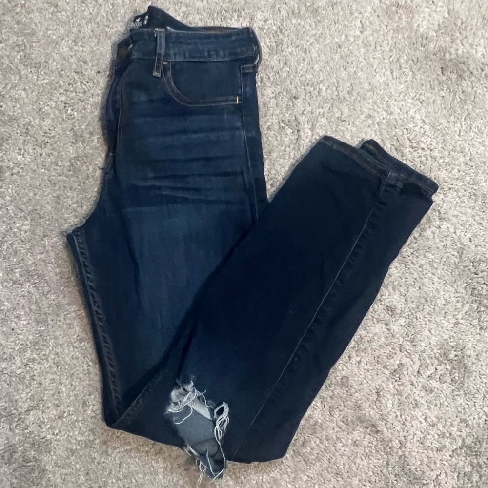 Women's Distressed Jeans - Dark Blue